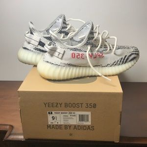 YEEZY BOOST 350 V2 SIZE 9.5 BLACK/WHITE/RED